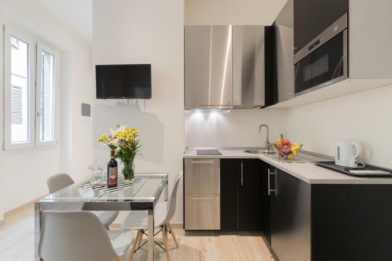شقة Mudiva -Train Station Modern 1 Bdr Flat 1St Floor فلورنس المظهر الخارجي الصورة